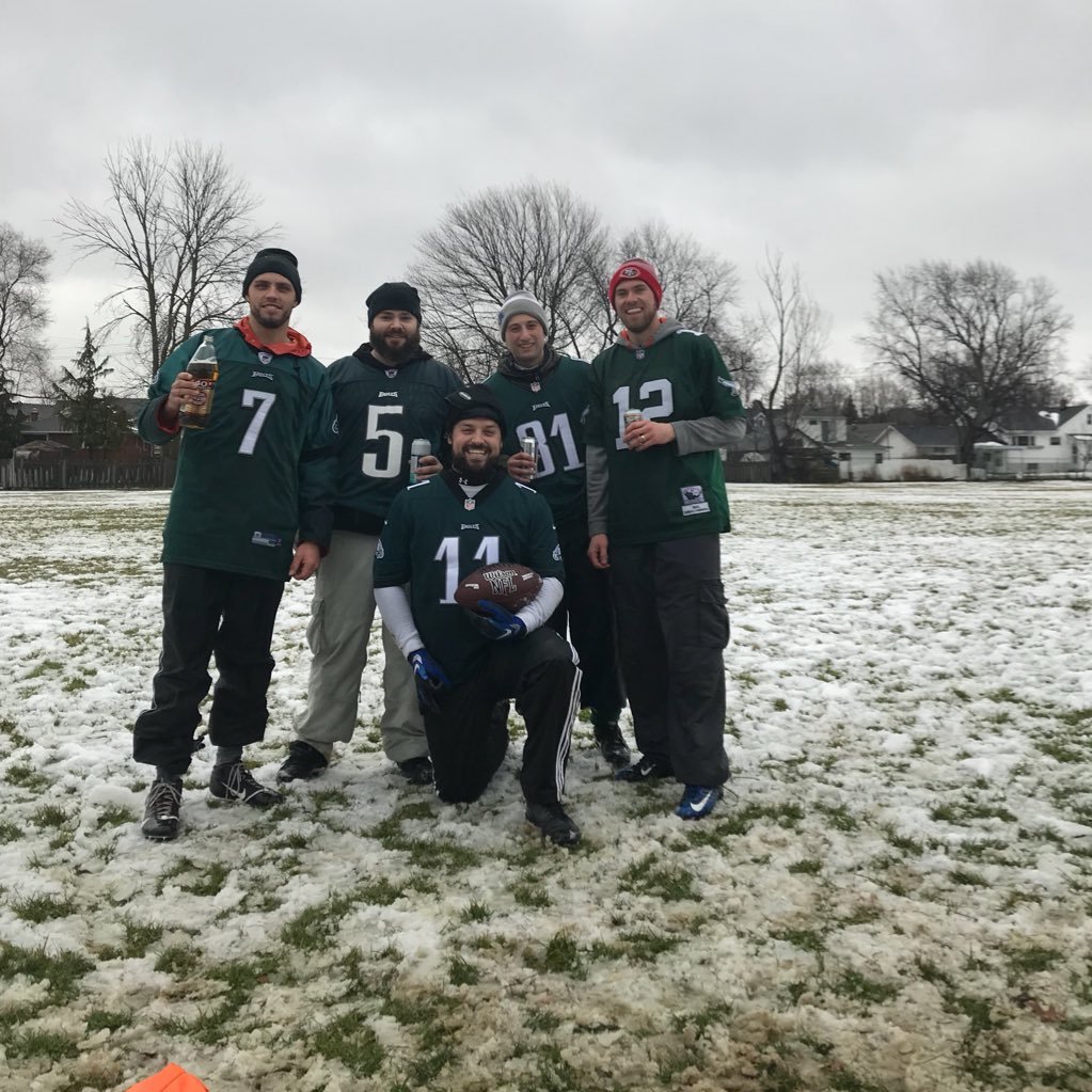 bhoys7's profile picture. Philadelphia Eagles, Glasgow Celtic, & Toronto Maple leafs.    #FlyEaglesFly, #CelticFamily, #GoLeafsGo