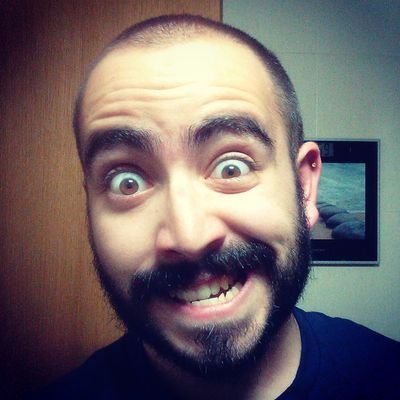 Alma friki, espíritu de rolero y adicto al lol.
Susurros en el silencio de almas vacías torturadas por el ruido...(y en ocasiones poeta)xD