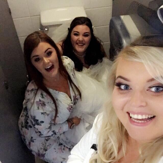 leighann_1's profile picture. Find who you are and be just that 🖤✨