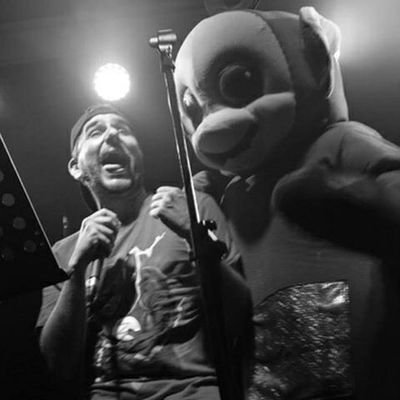 Carloscurioso7's profile picture. You electrify my life! :D