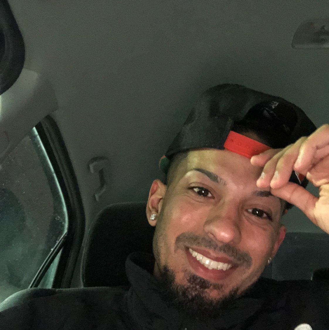Army veteran. /G\ . SURPRISE SURPRISE MOTHERFUCKERS, THE KING IS BACK!