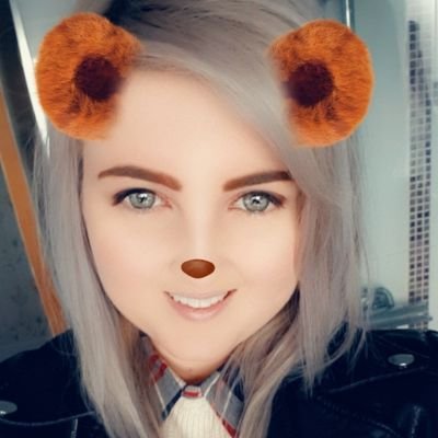 LauraAnnLong94's profile picture. Don't let anyone dull your sparkle 💖