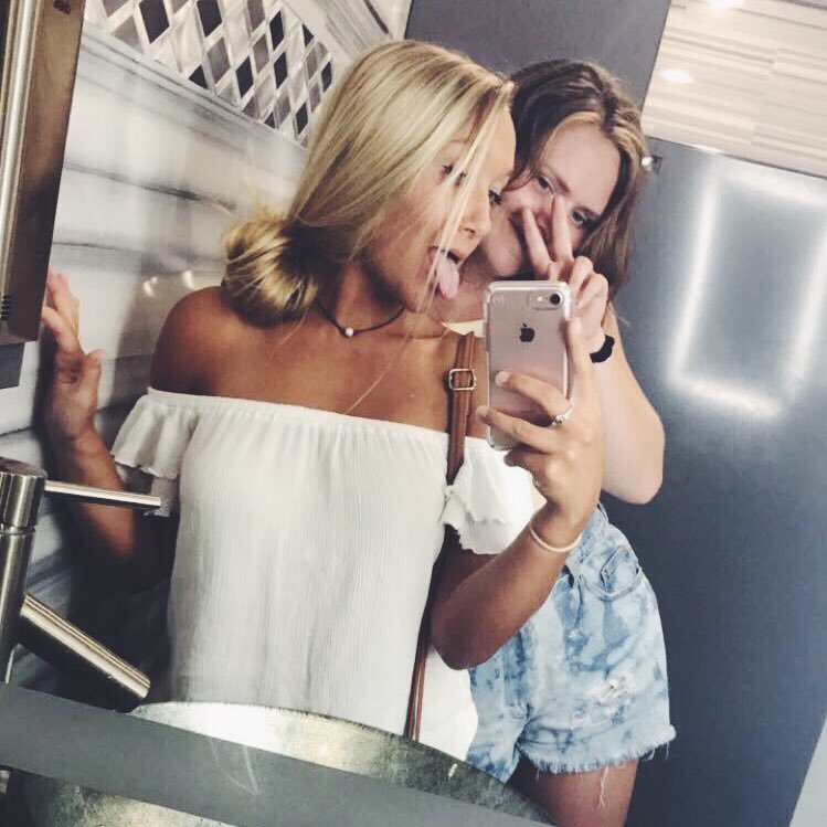 haleeyhlavka's profile picture. 