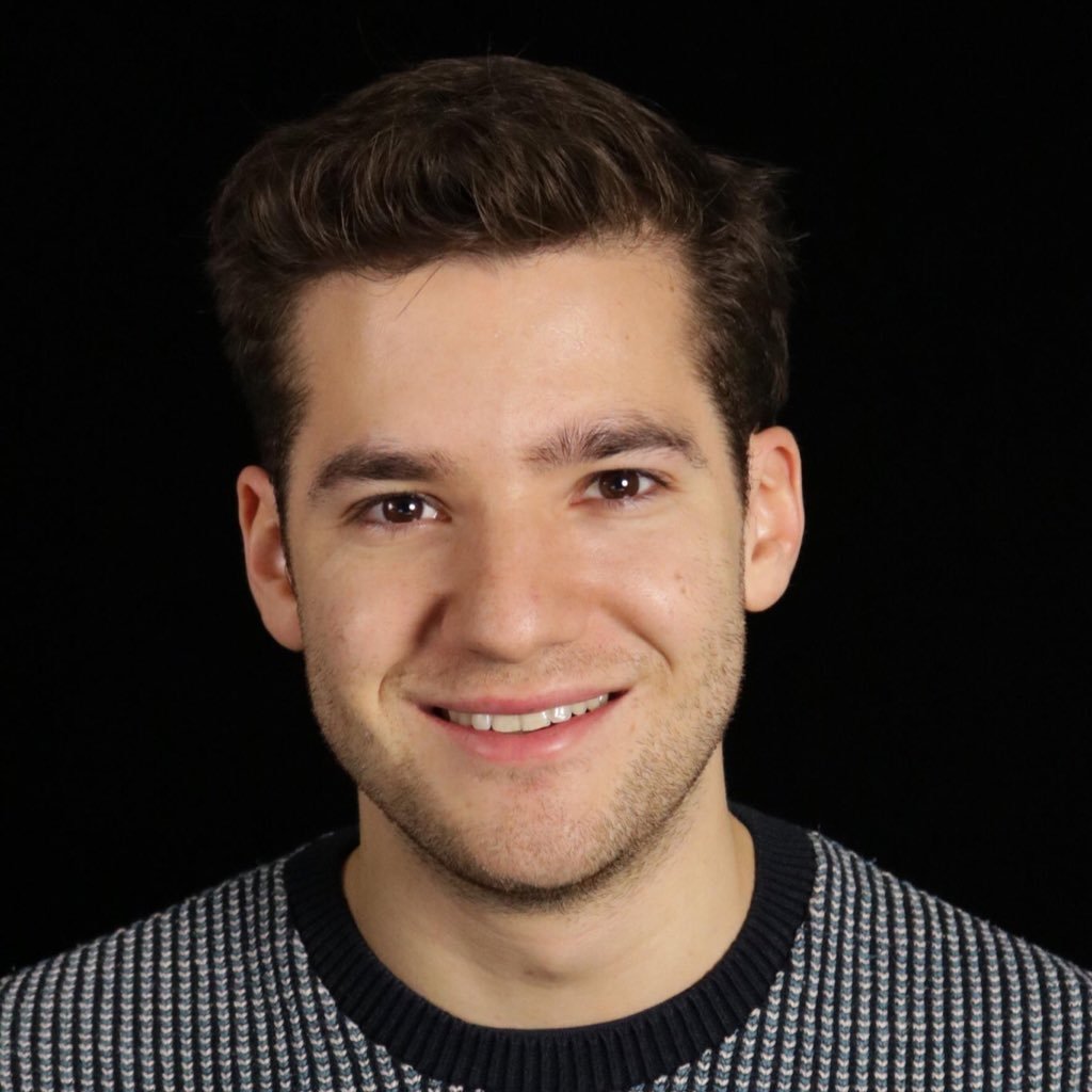 _vgold's profile picture. Product & Engineering at AWS