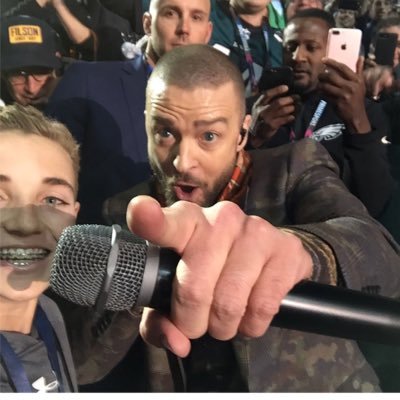 Official #selfiekid #superbowlselfie | Thx for the support! Esp @jtimberlake | ryanmckenna@myself.com | SC • ryanselfiekid | it all started w/ a selfie 🤳🏼