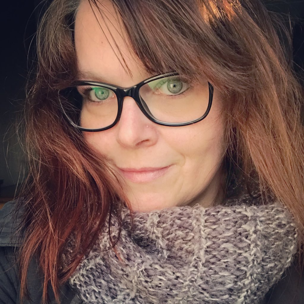 JustBeHappy36's profile picture. single mom ♡ • ☆ sociaal ☆ • 《 eigenwijs 》• ♧ tattoo's ♧ • ♡ fun ♡ • ☆ plus size lady ☆ doet iets in de huishouding ^ •Geen DM •^ \