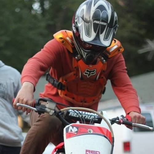 HolySnoopy's profile picture. 