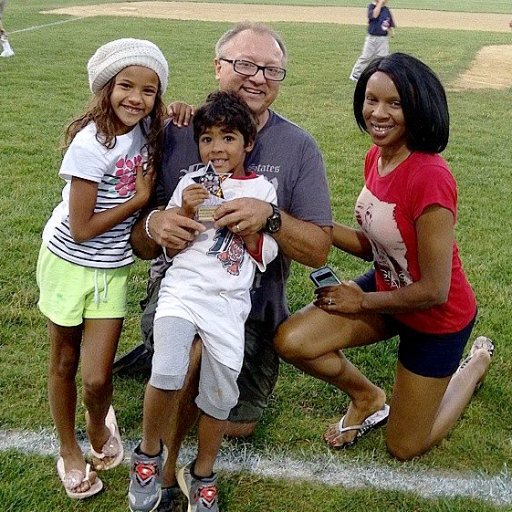 #HireVets Father 3 super kids @USNavy #NavyVeteran | Husband to wife battling Breast Cancer #SupportUs … & #ConcertPhotographer