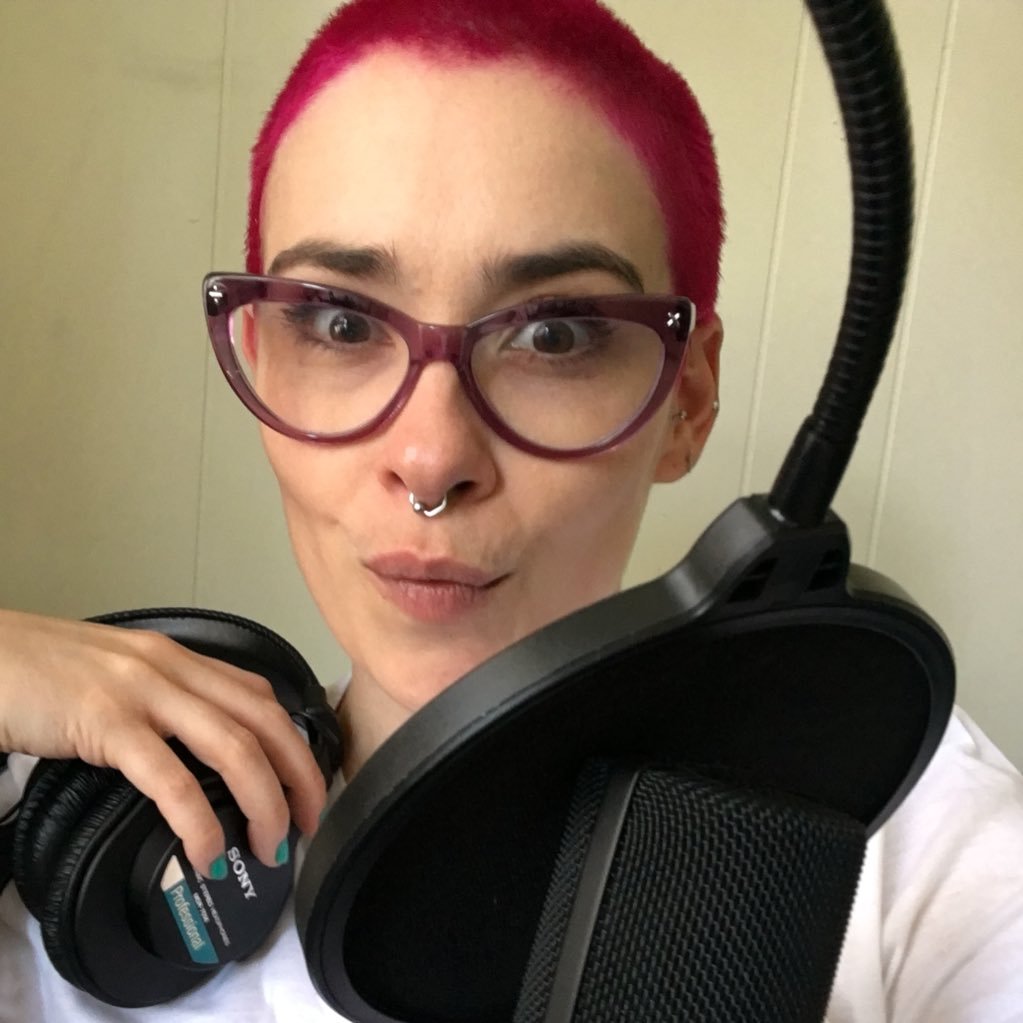 Mental Health | Disability. Trauma-Informed Nonbinary Queer Tarot Reader. CPTSD. ADHD/ASD. they/them. Co-host of The Garbage Barge podcast with @colin_bites.