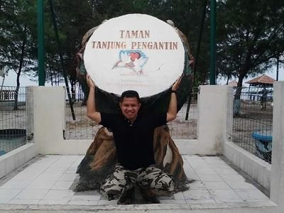 syarif07484525's profile picture. 