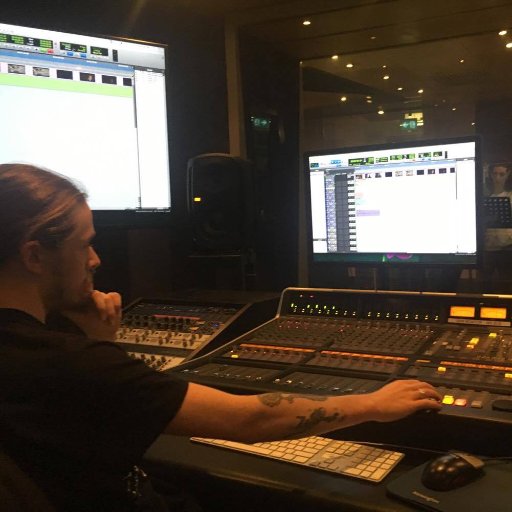 Finslipppy's profile picture. Enjoyer of cars, beer, games, whiskey, heavy metal and punk. Founder & CEO Across the Ocean Advertising. I like making content and meeting animals