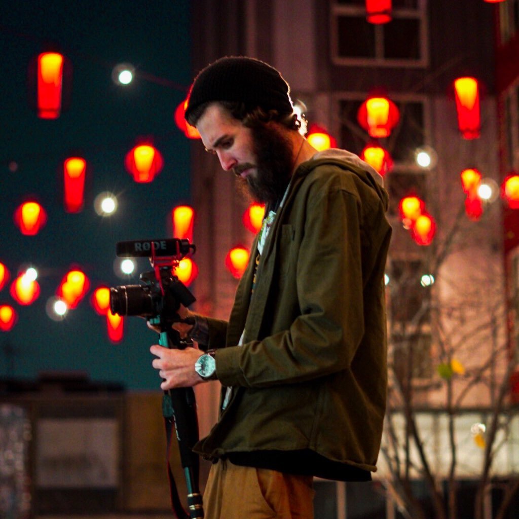 FrameworksTyler's profile picture. I take photos and film 🎞 While paying close attention to everything happening in the world and how it works 💡 I may rant about politics 🙈