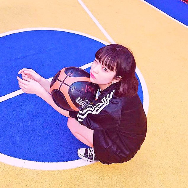 miyazasumire2's profile picture. 中3です!趣味はyotube見たり、寝たり、音楽聴いたり、バスケすることです♡