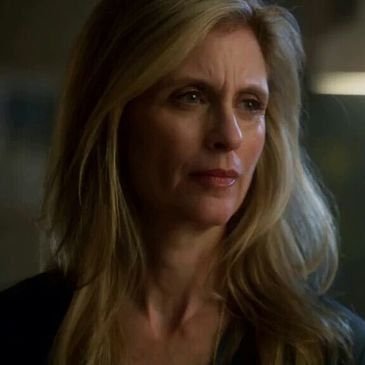 mother of @DEOAlexDanvers and to
@ZorDanvers @KickAssCaptainM taken by my love @AluraOfKrypton ♥️