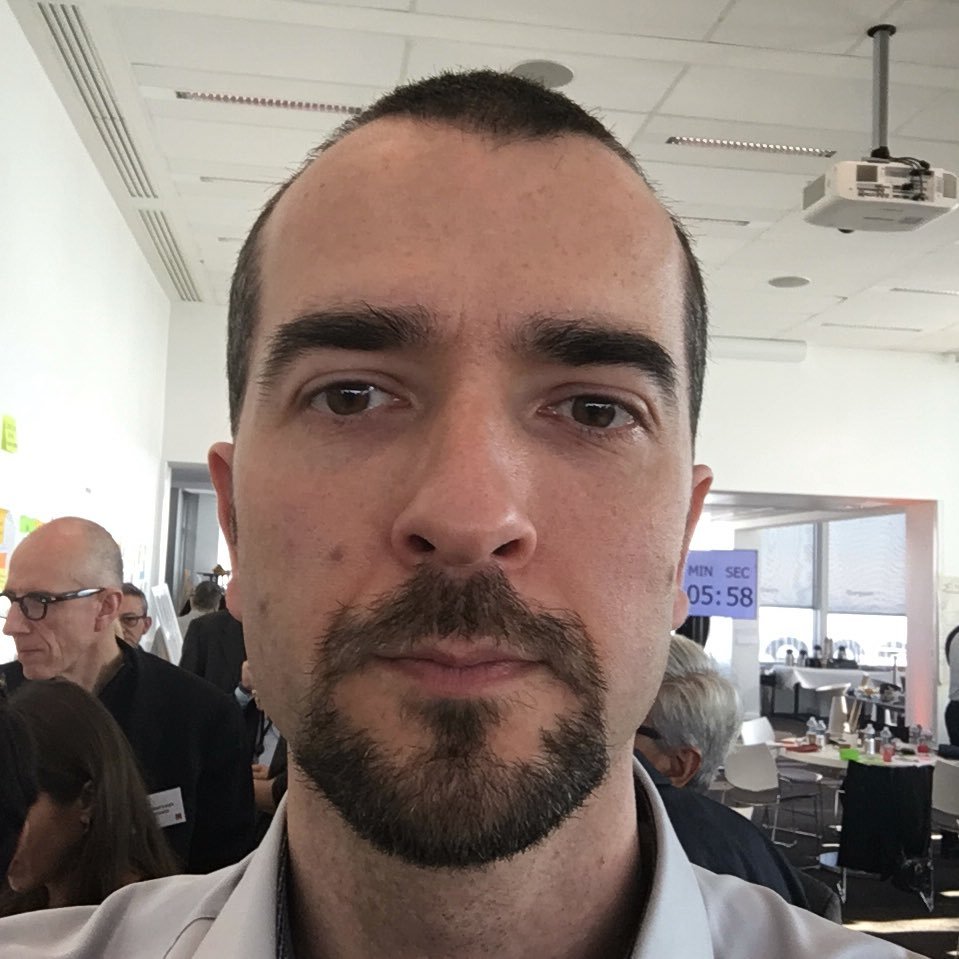 Directeur de l’@Orange #Innovation School & coach #Agile / #Apprentissage #FormPro #ManagementAgile #neurosciences / arts martiaux et sports de combat
