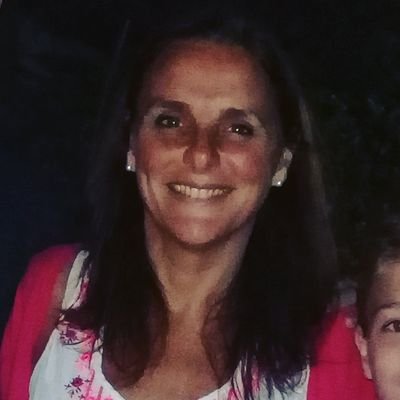 TereMartini1970's profile picture. Gallina. Bonaerense orgullosa. Usuaria del amado y odiado Tren Roca. Anti corruptos. El mejor helado de sambayon es de Heladería Andina en Burzaco.