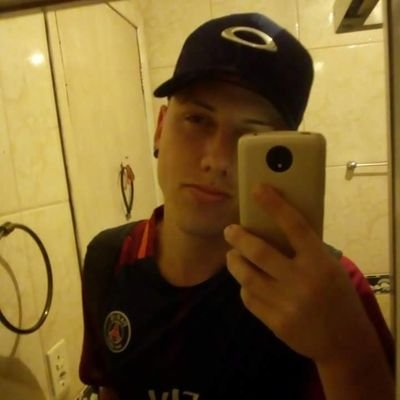 Colorado🔴/PoaZl😎/administração 📓/DJ celo 🎛️🎧🎙️/segue eu BB💕