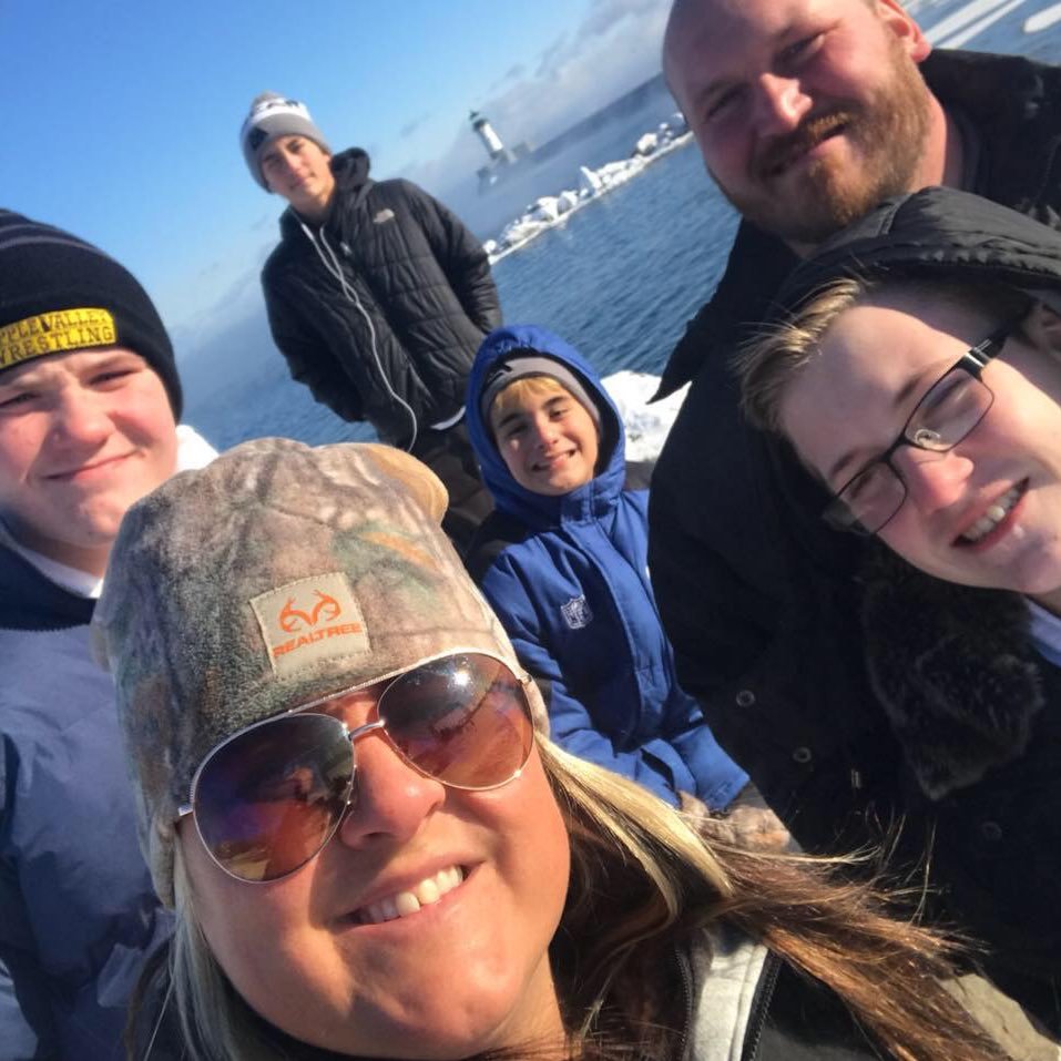 karahaueter's profile picture. Verified TikTok family @haueterfamily YouTube: haueterfamily  Love making people smile!