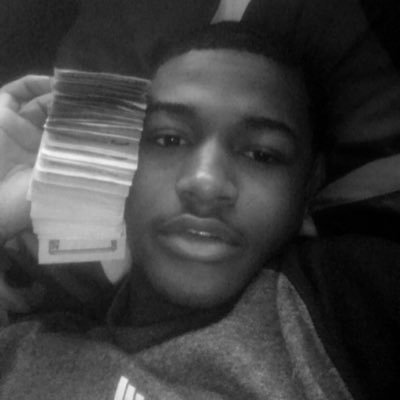 O F F I C I A L 🧟‍♂️ A A M 🧟‍♂️ | #DrillaWayOrNoWay💔| | GGUSM BITCH 🤫| | #AddictedToMoney 🧟‍♂️