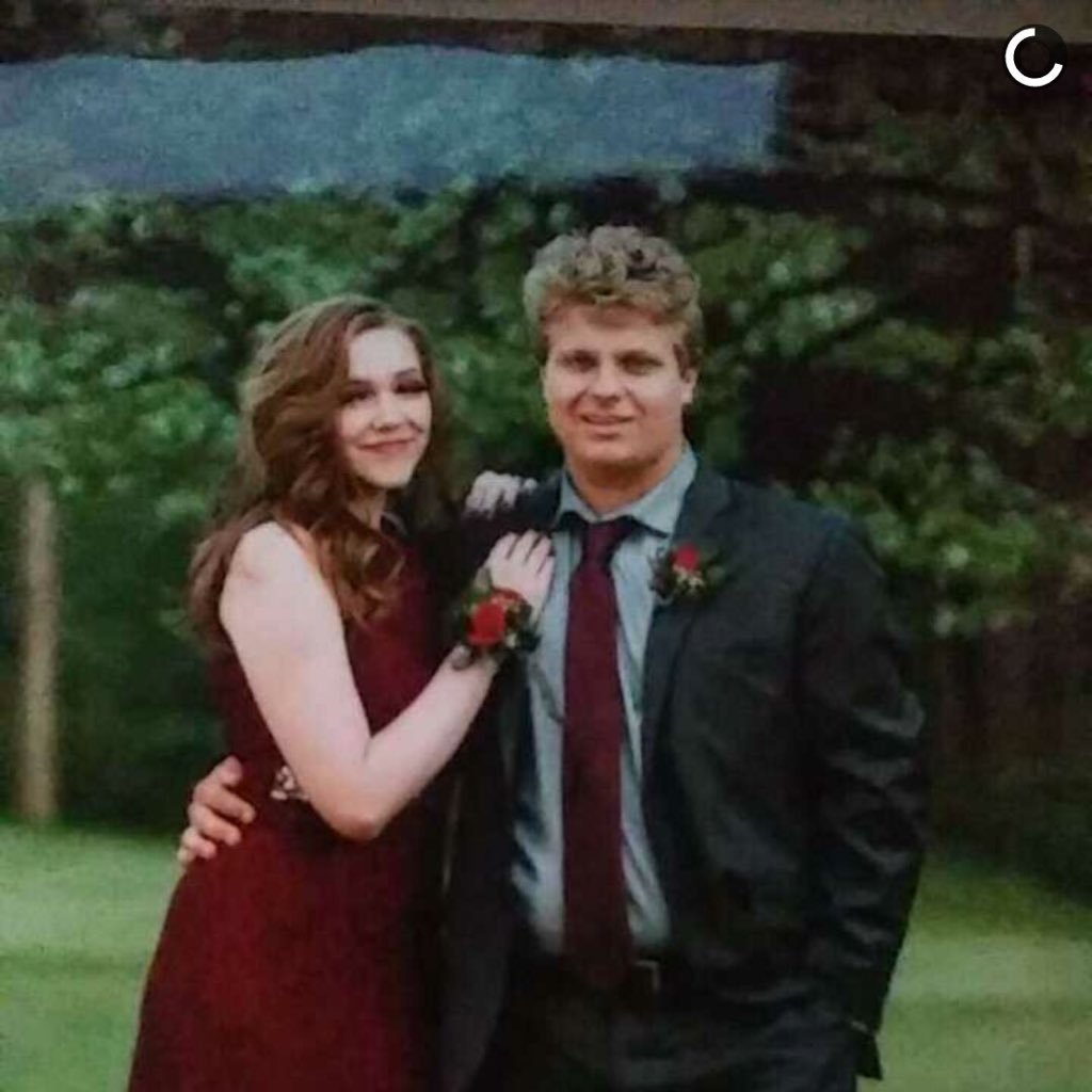 jakearmstrong32's profile picture. skier, hiker, student, brother, son, boyfriend, nothing extraordinary just ordinary.