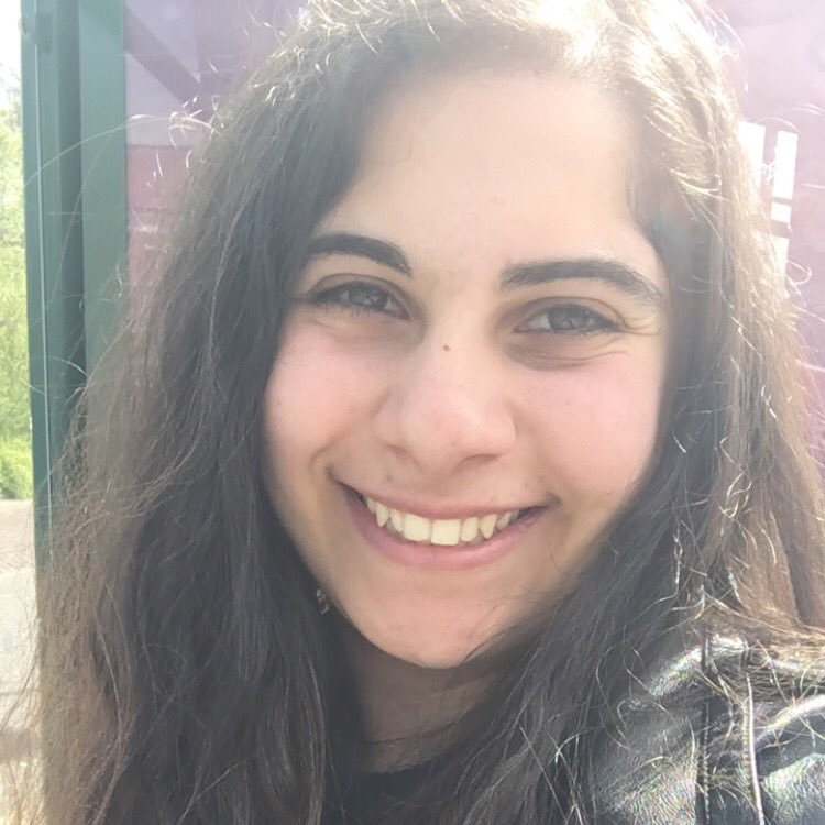 She/her | Meskina | Pathe-abonnementhouder 🍿| Working on a positive mind ✨ | Known as Carille (but better as Hêvî) | #goedvolk | Don't worry, be happy ☀️