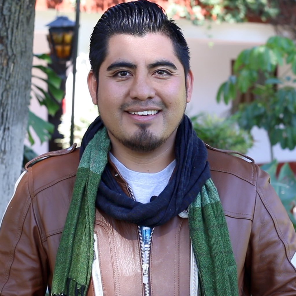 Desarrollador web, UX Designer, estratega digital, solar energy entrepreneur, ambientalista, loco, de ideología política única. Co-founder @engimiaTeam