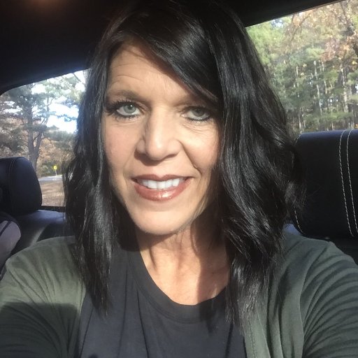 MargieknabeWear's profile picture. 