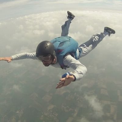 loic_duprat's profile picture. I believe I Can fly #emojiBZH #GwennHaDu