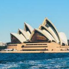 strayathings's profile picture. Just moved to Australia. Things are weird.