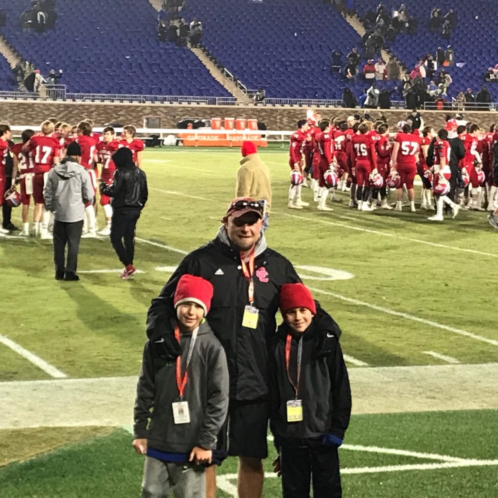 Charlotte Catholic High School Assistant Athletic Director/Phys. Ed., D-Line Coach. 11x NCHSAA FB State Finalist. 7x NCHSAA FB State Champs. @OhioUMAA ‘23