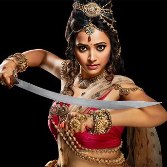 5500 Koleksi Gambar Romantis Chandra Nandini Terbaik