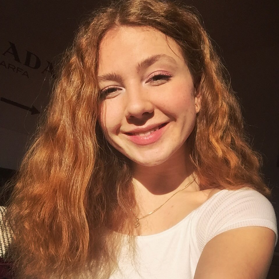 LcseMary's profile picture. 
