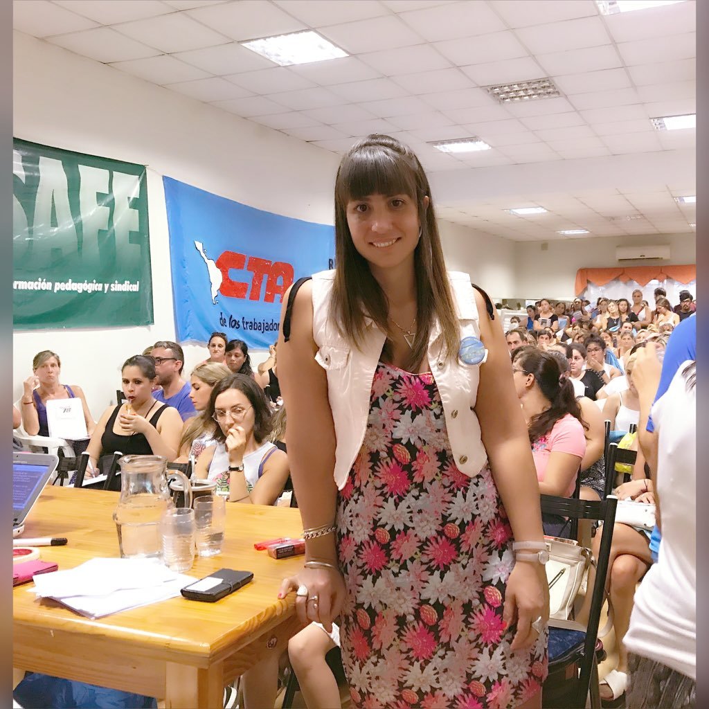 Profesora De Escuela Pública