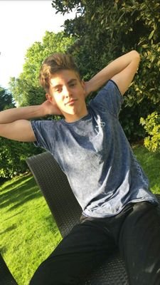 Andrewschultz03's profile picture. Andrew Schultz / 14 / surrey