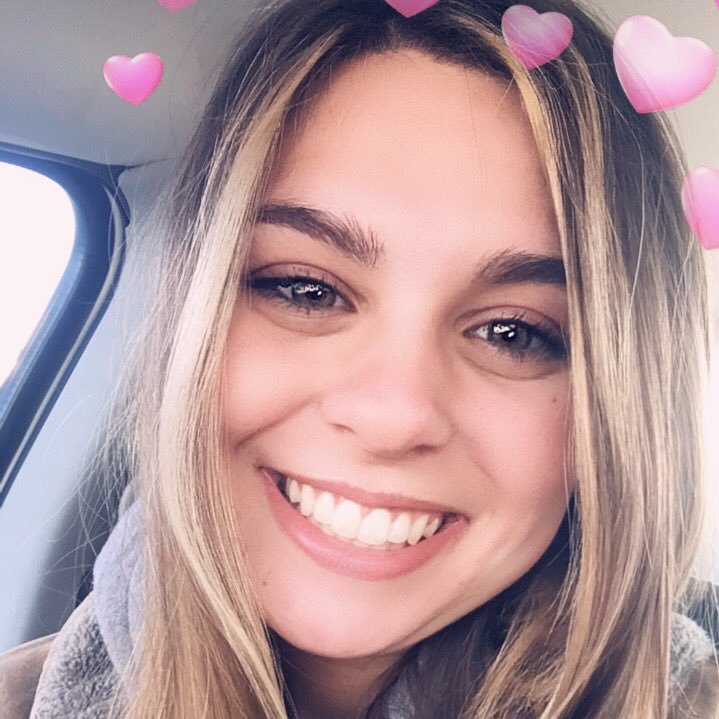 MadisonDaugh98's profile picture. Letting go and letting God 💕