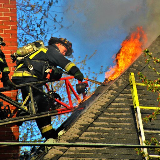 Fire Photographer. 43 years in the Fire Service. Views and tweets are my own. Attn Media: Photos and videos can NOT be used without permission