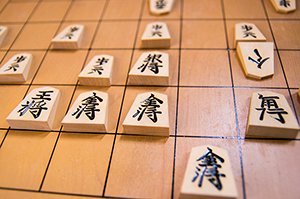 神奈川工科大学棋道部です。囲碁将棋の活動をしています。現在、将棋部門8名、囲碁部門1名で活動しています。
