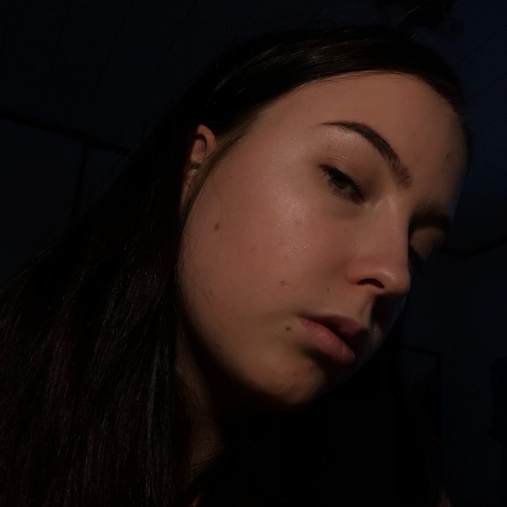 discriptoe's profile picture. if you know me irl please dont follow