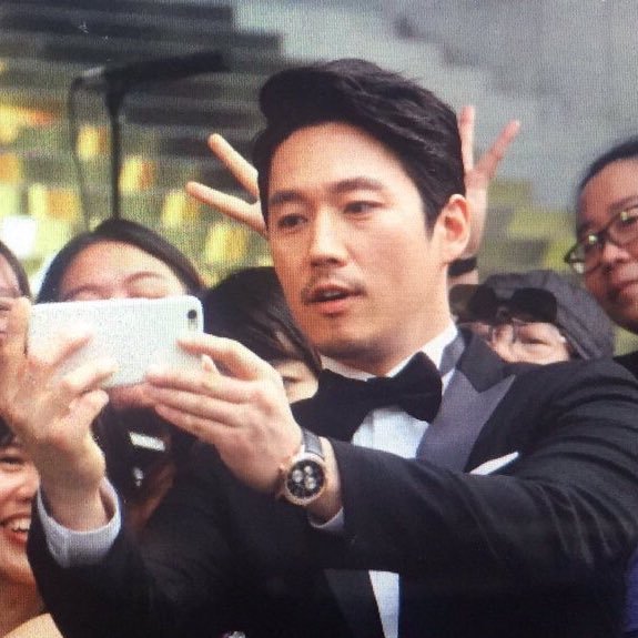 My JangHyuk FB fan page : https://t.co/WY86Ff5Vv5