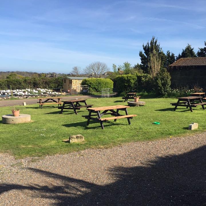 Fakenham Farm is situated on the Isle of Wight UK. Featuring The Solent View Cafe, Fort Viw Tyres and The Coastal Gardener. Theres also a campsite at the farm.