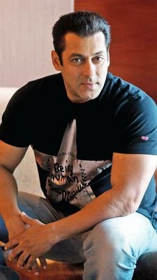 SonamKh88268832's profile picture. Student