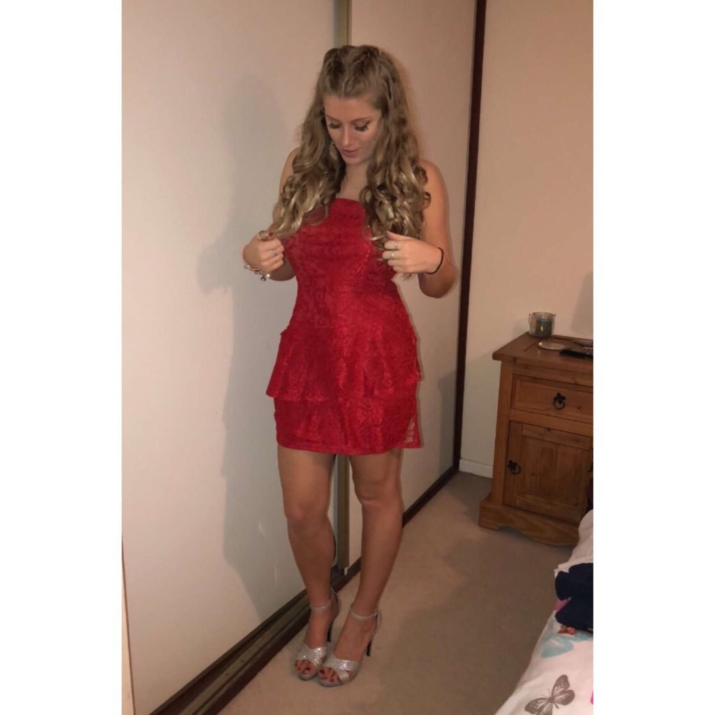 Instagram- kelseylouisee_