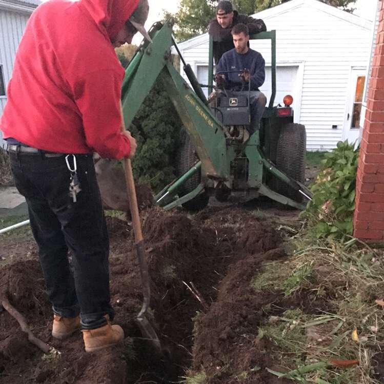 RValint's profile picture. 