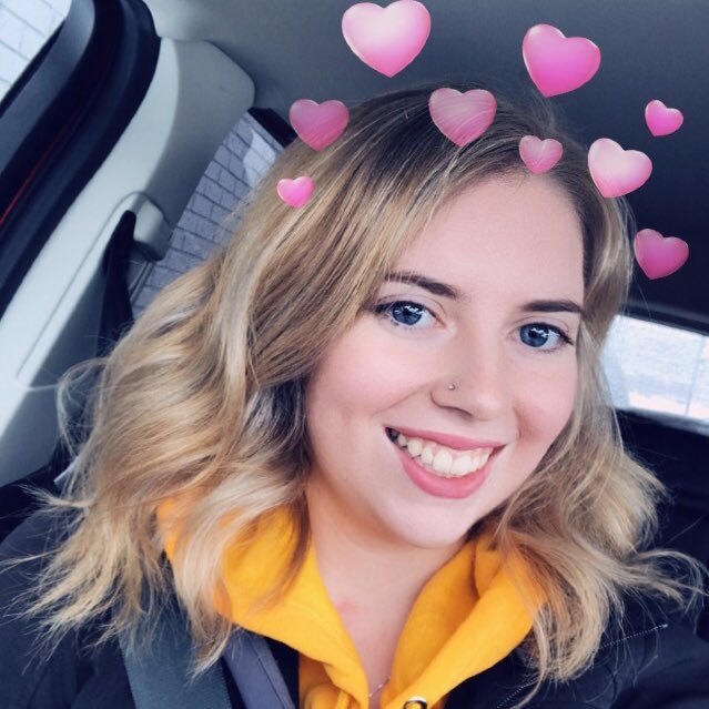 maddy_button's profile picture. 