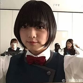 欅坂46のファンです!まだファン歴が長くないので、知らない事が沢山あるので欅坂の良い情報をどんどん教えて下さい!
平手友梨奈⇽センター
