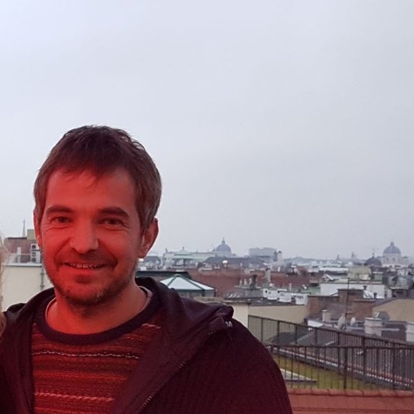 Bernhard Spanlang Profile