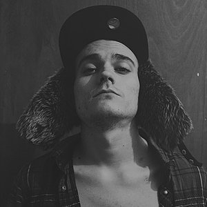 sourcelevel's profile picture. extraordinary 🥥