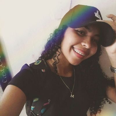 Aprende a sonreir Aúnque, todo sea gris🌈.
#ChrisBrown 💥💢
Instagram: _Garciiamarii11 Snapchat;Marybella093