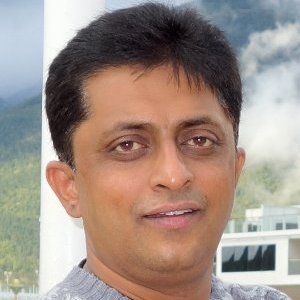shashinetwork's profile picture. #Strategy #Partnership #Rainmaker #Cinematographer #Innovation #AI #AR #VR #VentureCapital #VC Solve Real Problem, Not Just Great Ideas