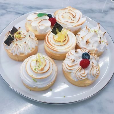 お菓子を作ることが大好きです🍰
よければフォローよろしくお願いします😄